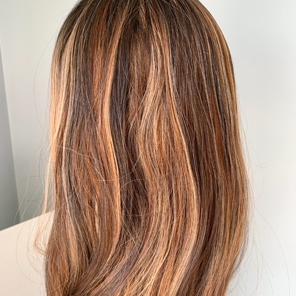 NEW Brown Curled Wig with Blonde Highlights - Picture 2 of 4